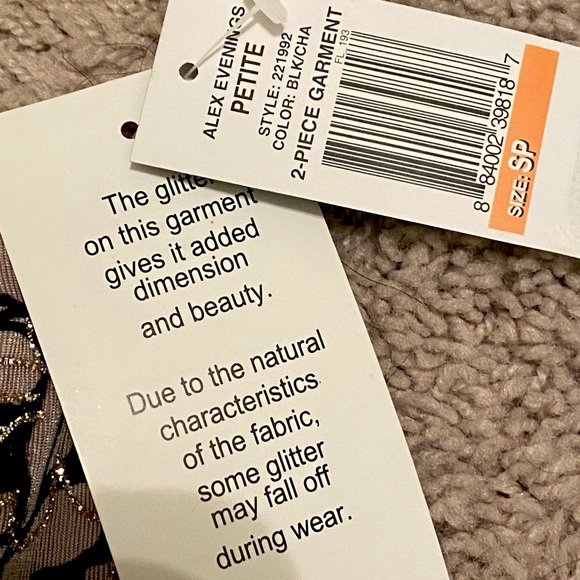 ๐ ALEX EVENINGS  | GLITTERY FLORAL FORMAL TOP - Picture 17 of 17